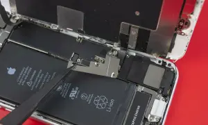 iPhone 8: Wymiana baterii w 2026? Odzyskaj pełną moc i szybkość