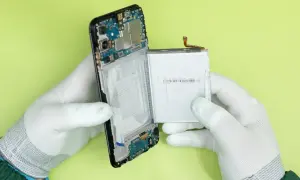 Wymiana baterii w telefonie: Od 30 min do kilku dni?