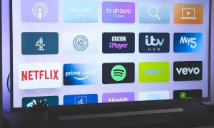 Jak podłączyć stary telewizor do internetu? Zrób Smart TV w 5 min!