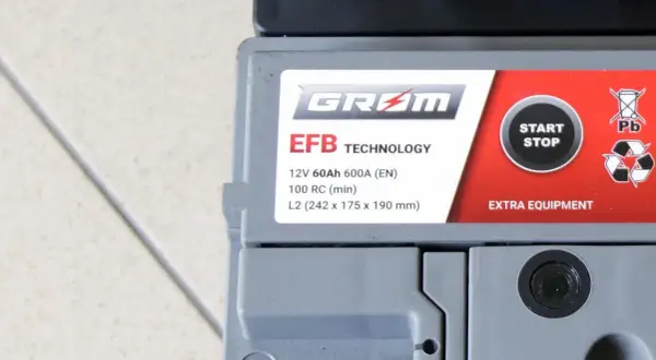 Akumulator EFB GRAM 12V 60Ah 600A, idealny do aut z systemem Start-Stop. EFB co to znaczy? To technologia zapewniająca lepszą wydajność.