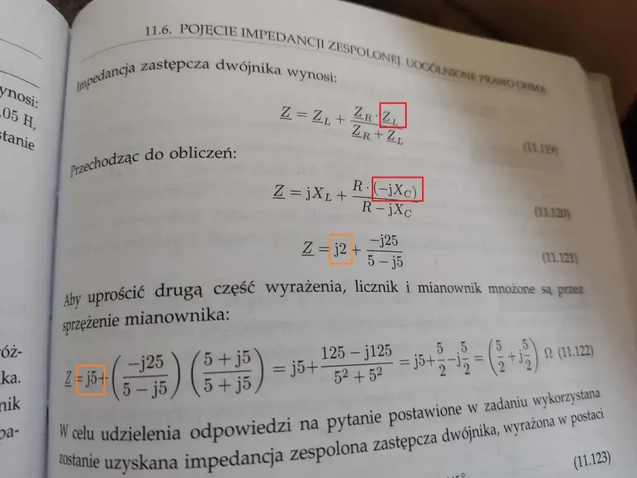 Obliczenia pokazują, co to jest impedancja zespolona, przekształcając wzory i upraszczając wyrażenia.
