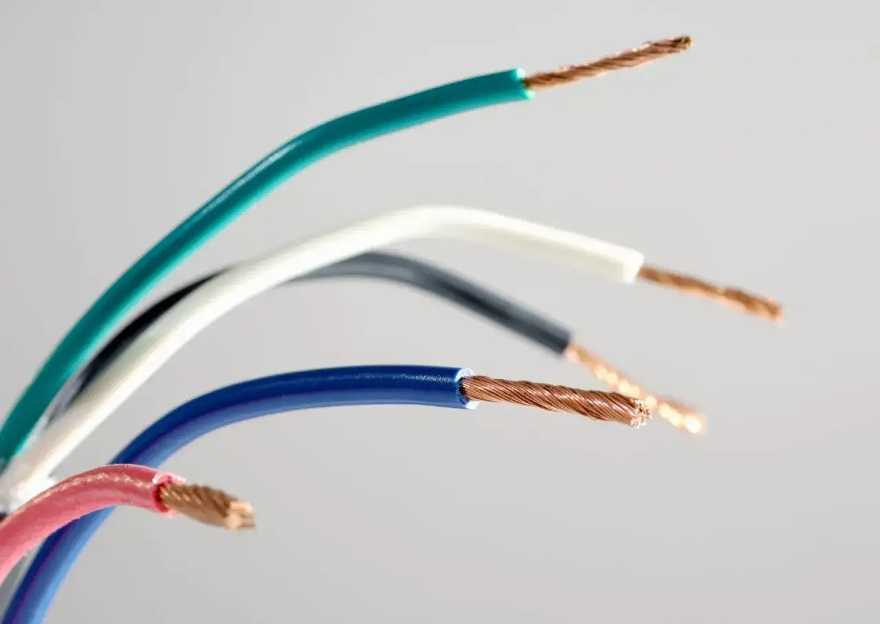 kolory przewodów elektrycznych w puszce